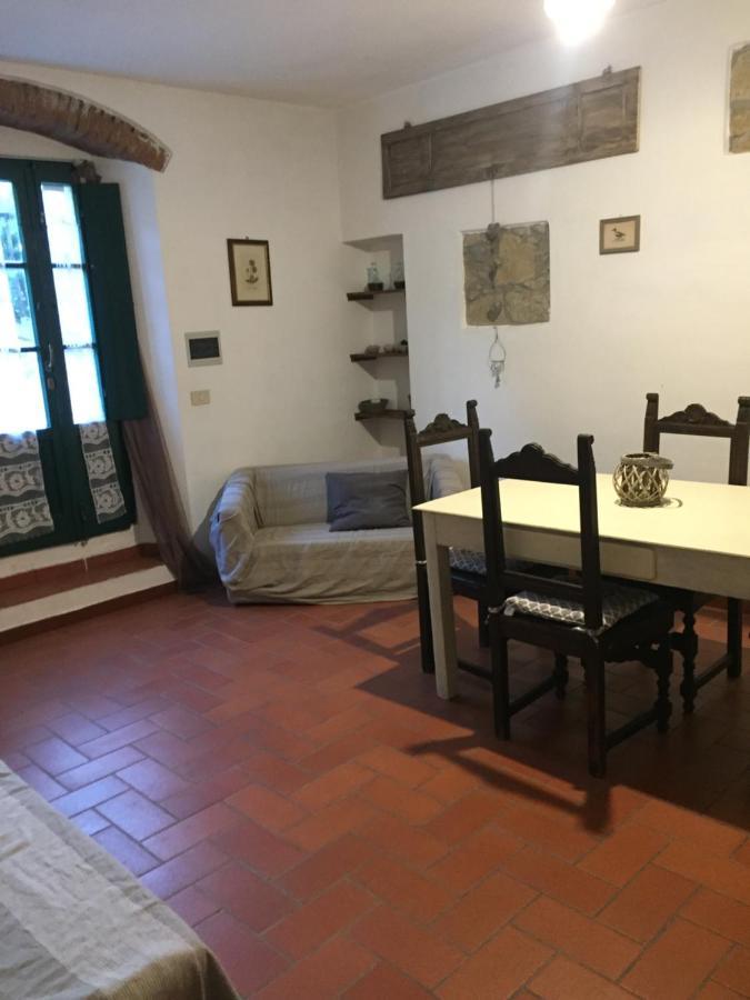 מונטסקודאיו Agriturismo Le Colline מראה חיצוני תמונה