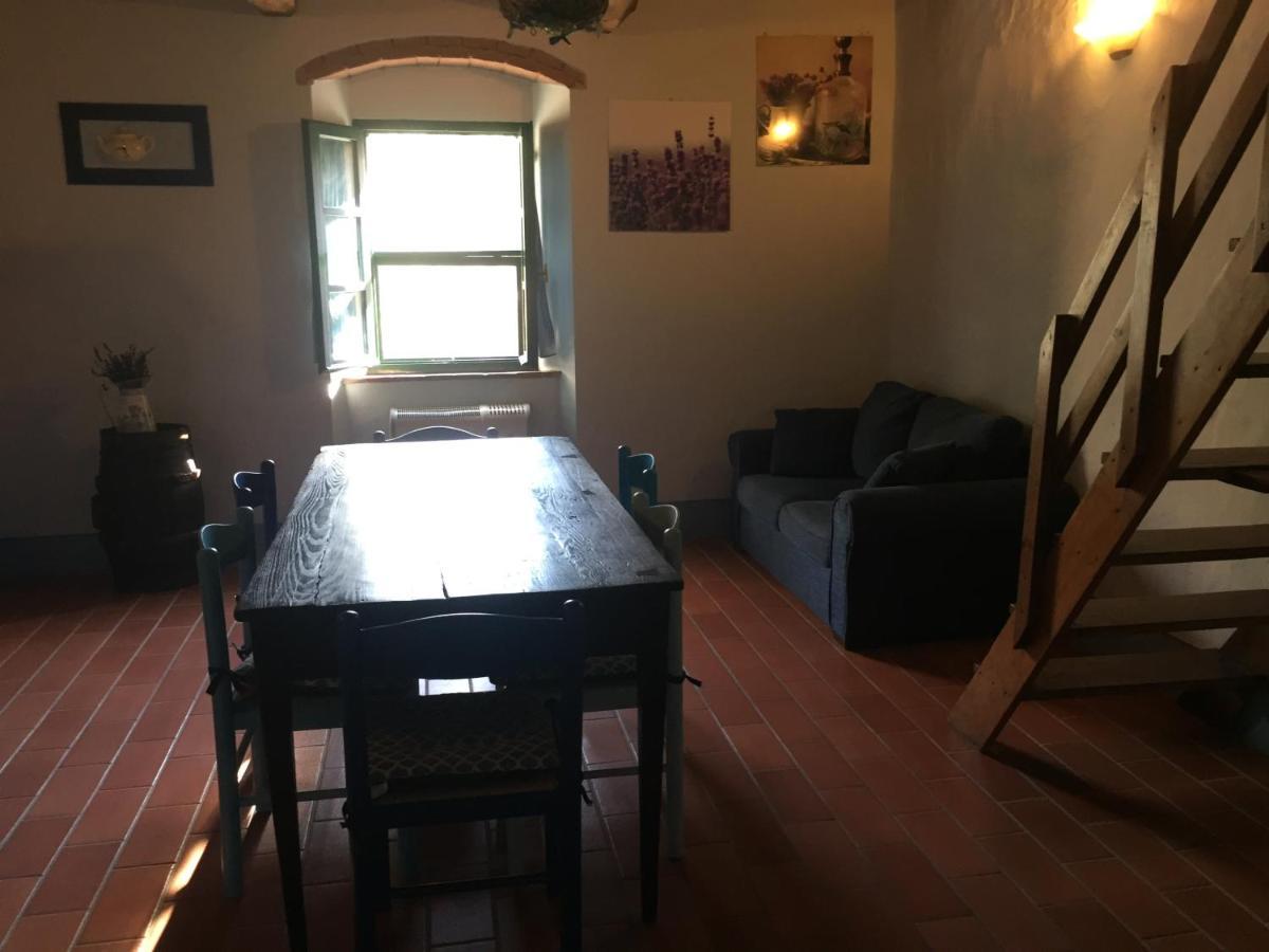 מונטסקודאיו Agriturismo Le Colline מראה חיצוני תמונה