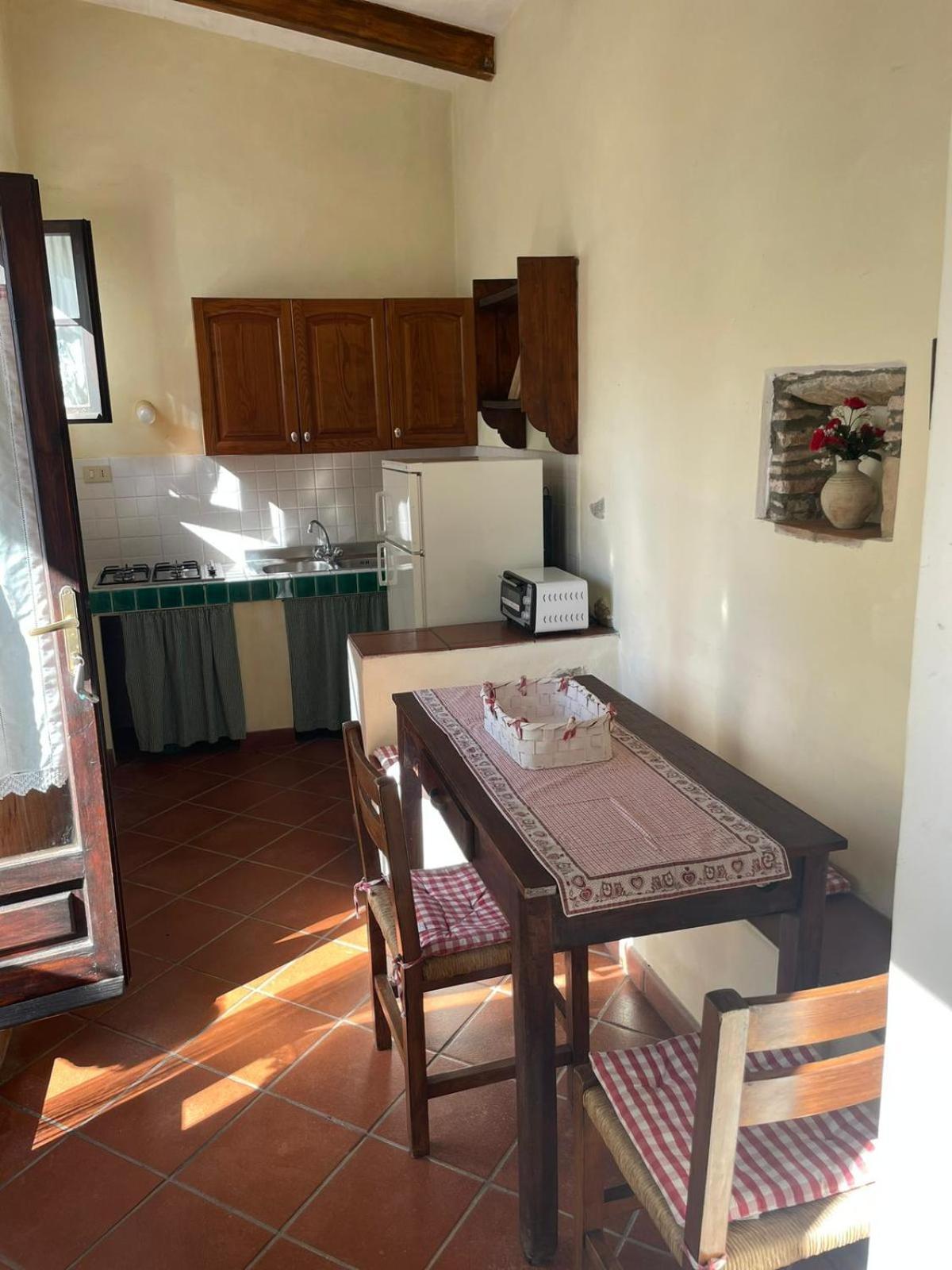 מונטסקודאיו Agriturismo Le Colline מראה חיצוני תמונה