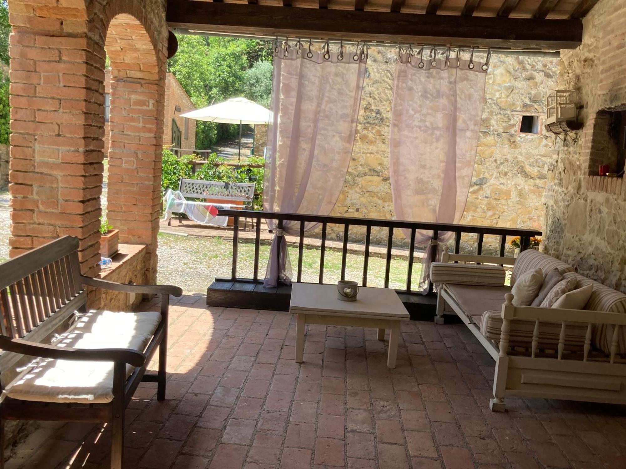 מונטסקודאיו Agriturismo Le Colline מראה חיצוני תמונה