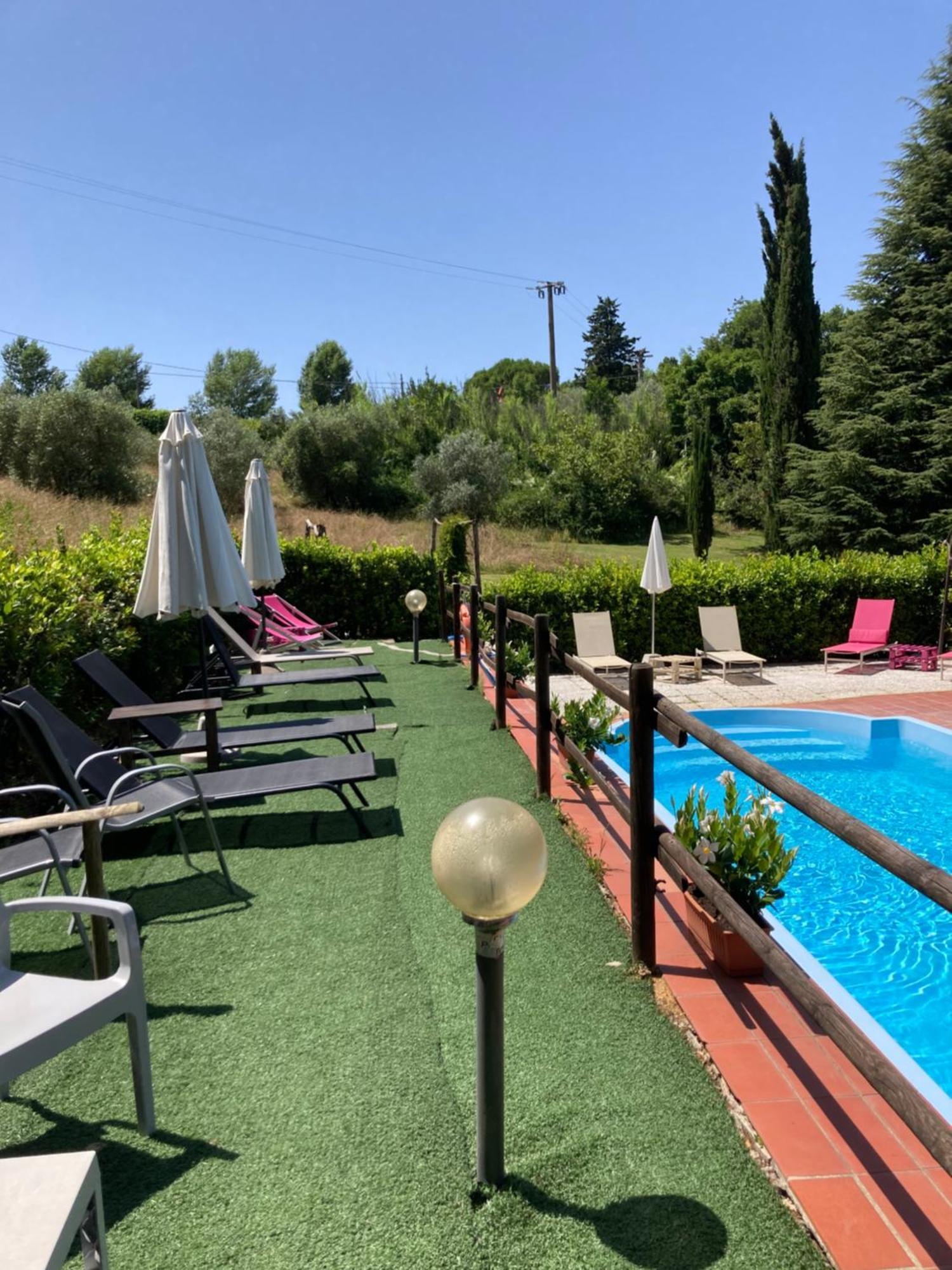 מונטסקודאיו Agriturismo Le Colline מראה חיצוני תמונה