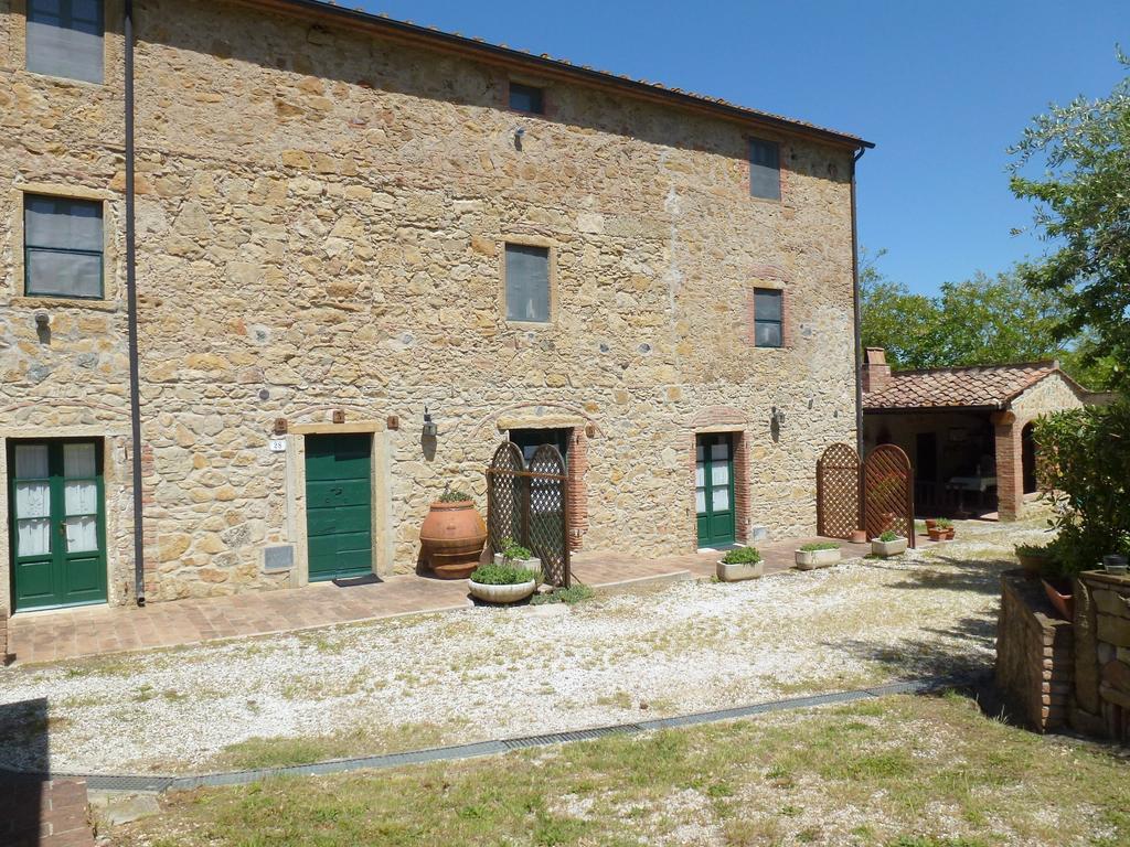 מונטסקודאיו Agriturismo Le Colline חדר תמונה