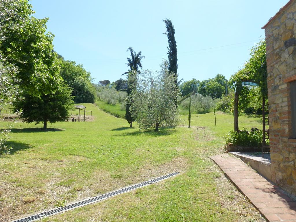 מונטסקודאיו Agriturismo Le Colline חדר תמונה