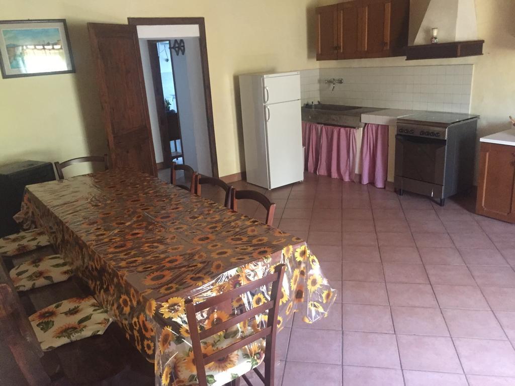 מונטסקודאיו Agriturismo Le Colline מראה חיצוני תמונה