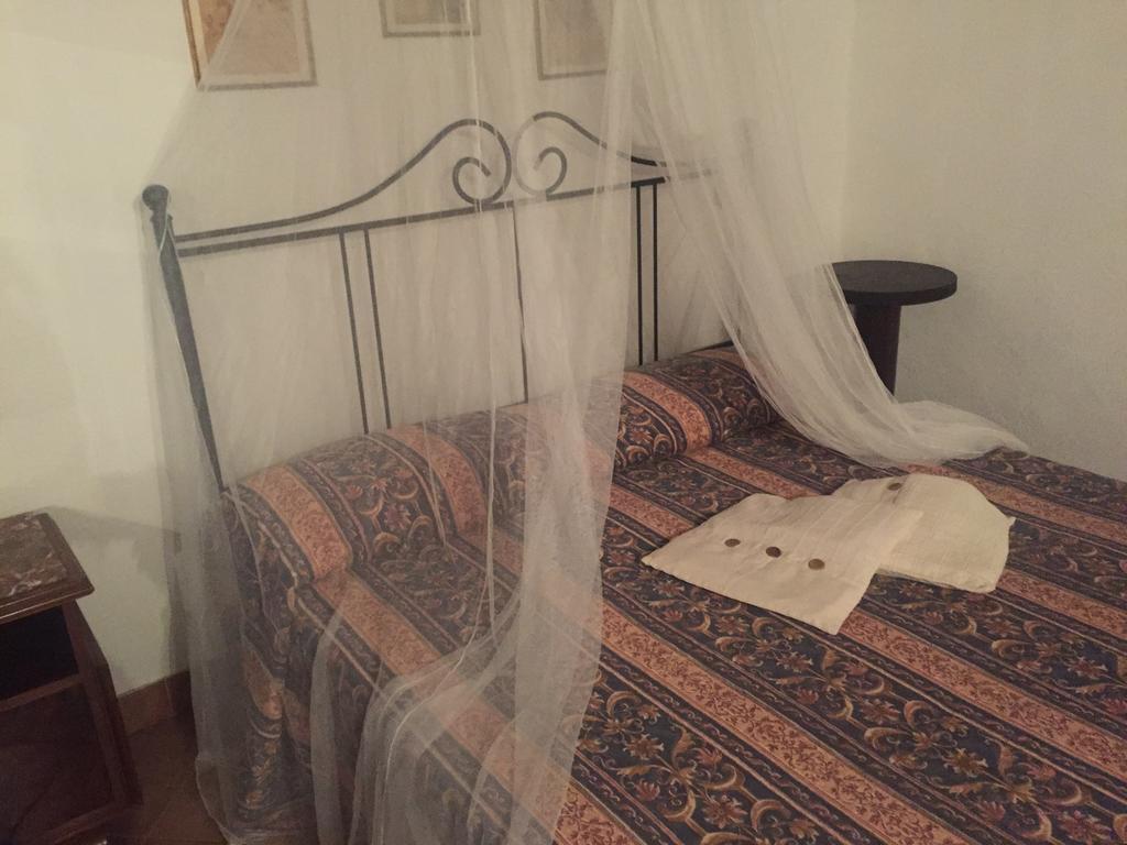 מונטסקודאיו Agriturismo Le Colline מראה חיצוני תמונה