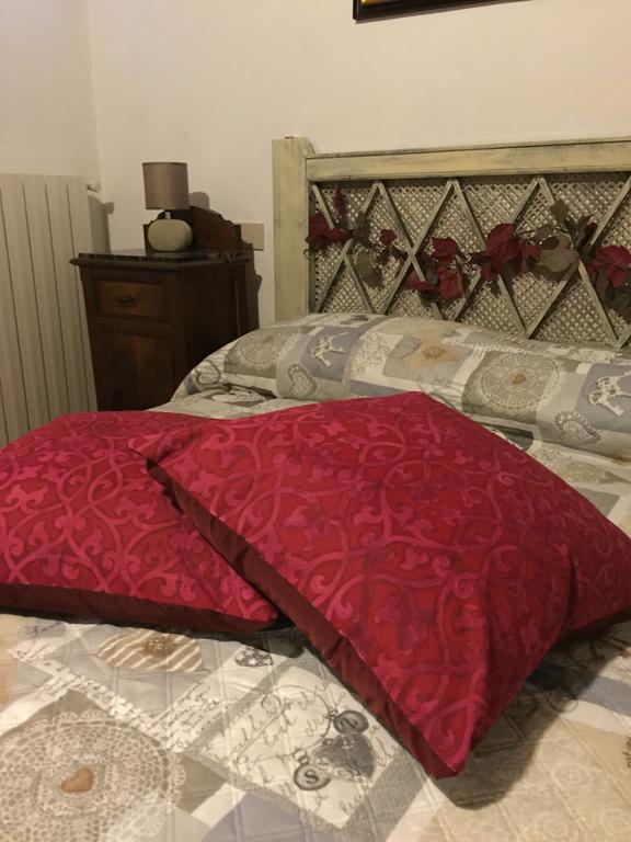 מונטסקודאיו Agriturismo Le Colline מראה חיצוני תמונה